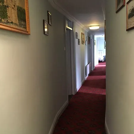The Wexford Arms Guest house *